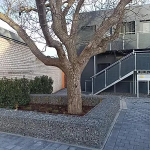 Xzllenz Traum Studio-apartment, Frei-parken, U-bahn, Kueche , Nürnberg Deutschland